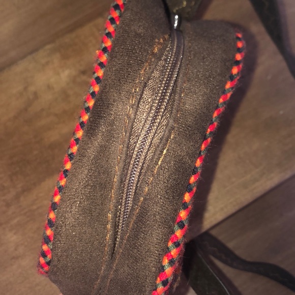 Handcrafted rug purse - Picture 5 of 6